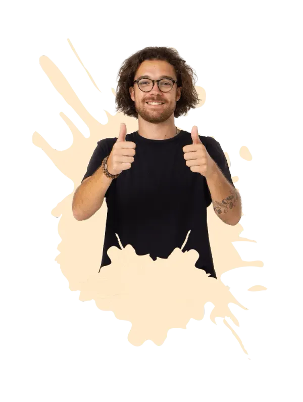 Tomas Fonseca from Icons of Real Estate giving two thumbs up