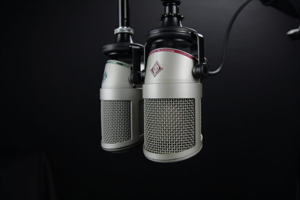 Two microphone use for podcast