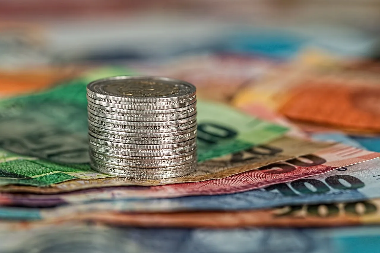 financial freedom ,  achieve financial freedom , LINE Creating multiple streams
