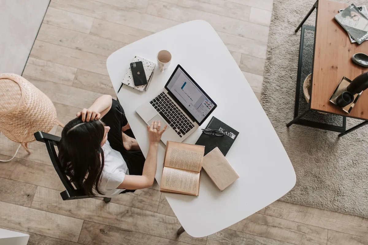 Woman connecting with real estate buyers.