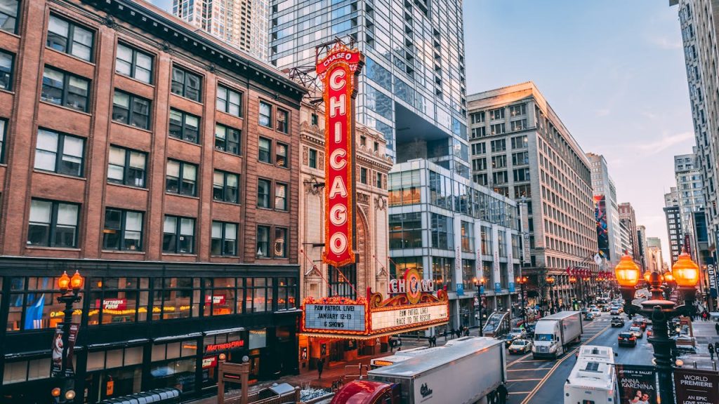 The best real estate podcasts in Chicago keep agents up-to-date despite busy schedules.